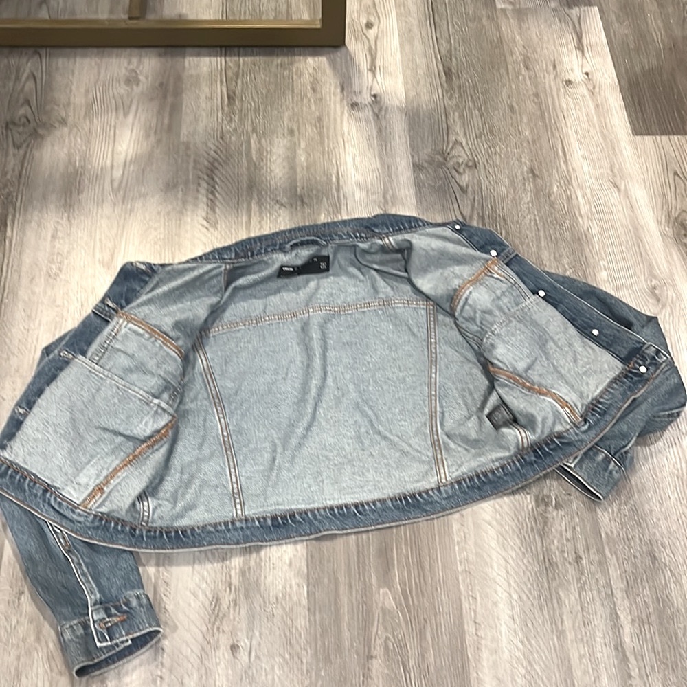 Asos - Cropped Jean Jacket - US Size 6 - Picture 9 of 16